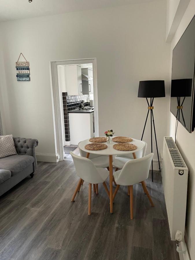 2 Bedroom Apartment Ground Floor Eastbourne Town Centre Exterior foto