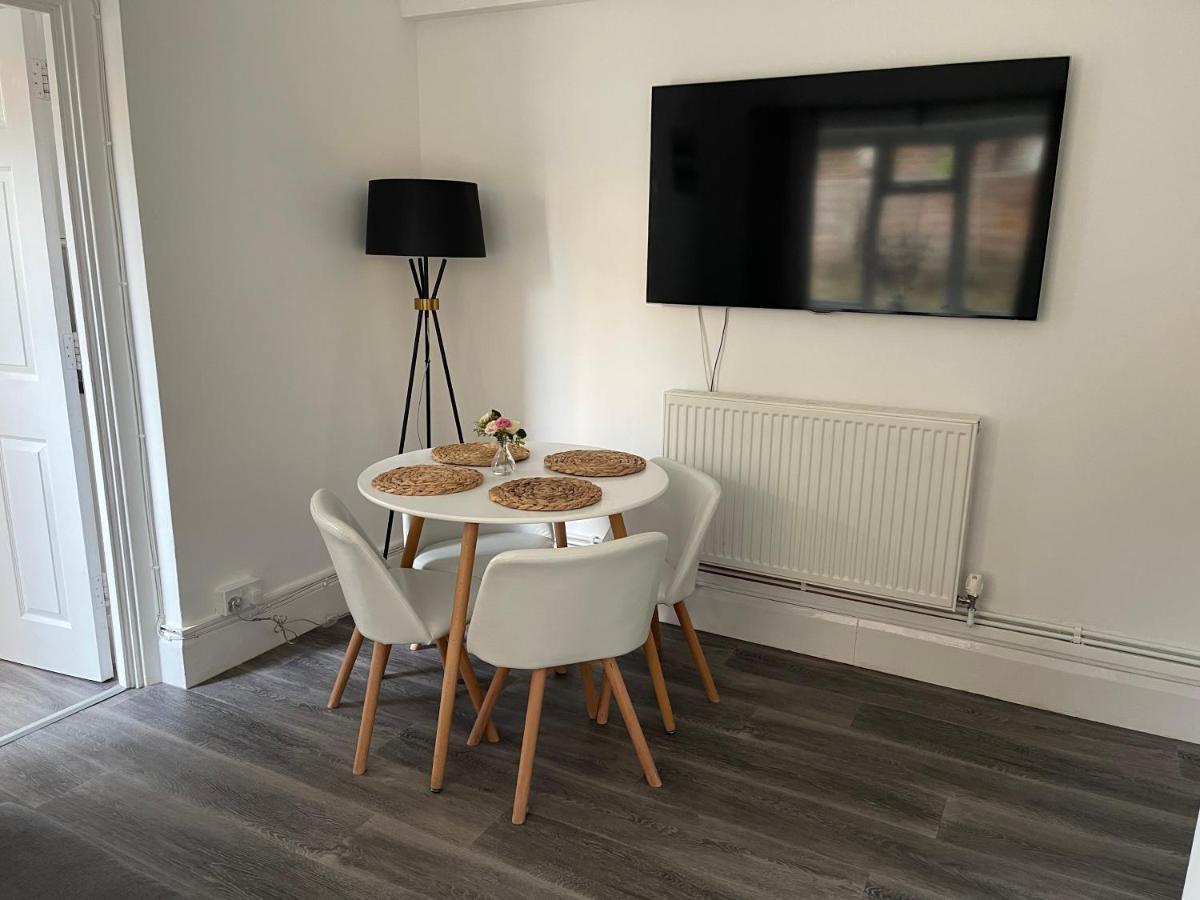 2 Bedroom Apartment Ground Floor Eastbourne Town Centre Exterior foto